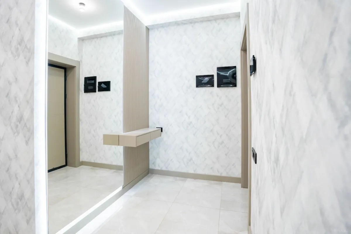 Kirayə verilir 3 otaqlı mənzil 130 m²