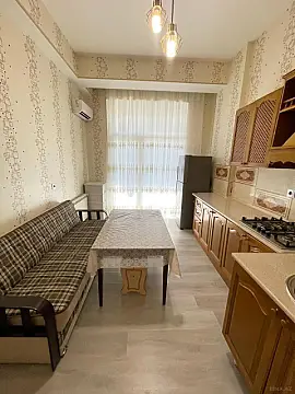 Kirayə verilir 1 otaqlı mənzil 50 m²