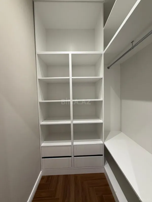 Satılır 3 otaqlı mənzil 98 m²