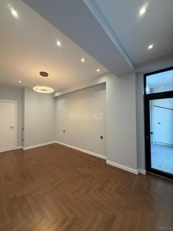 Satılır 3 otaqlı mənzil 98 m²