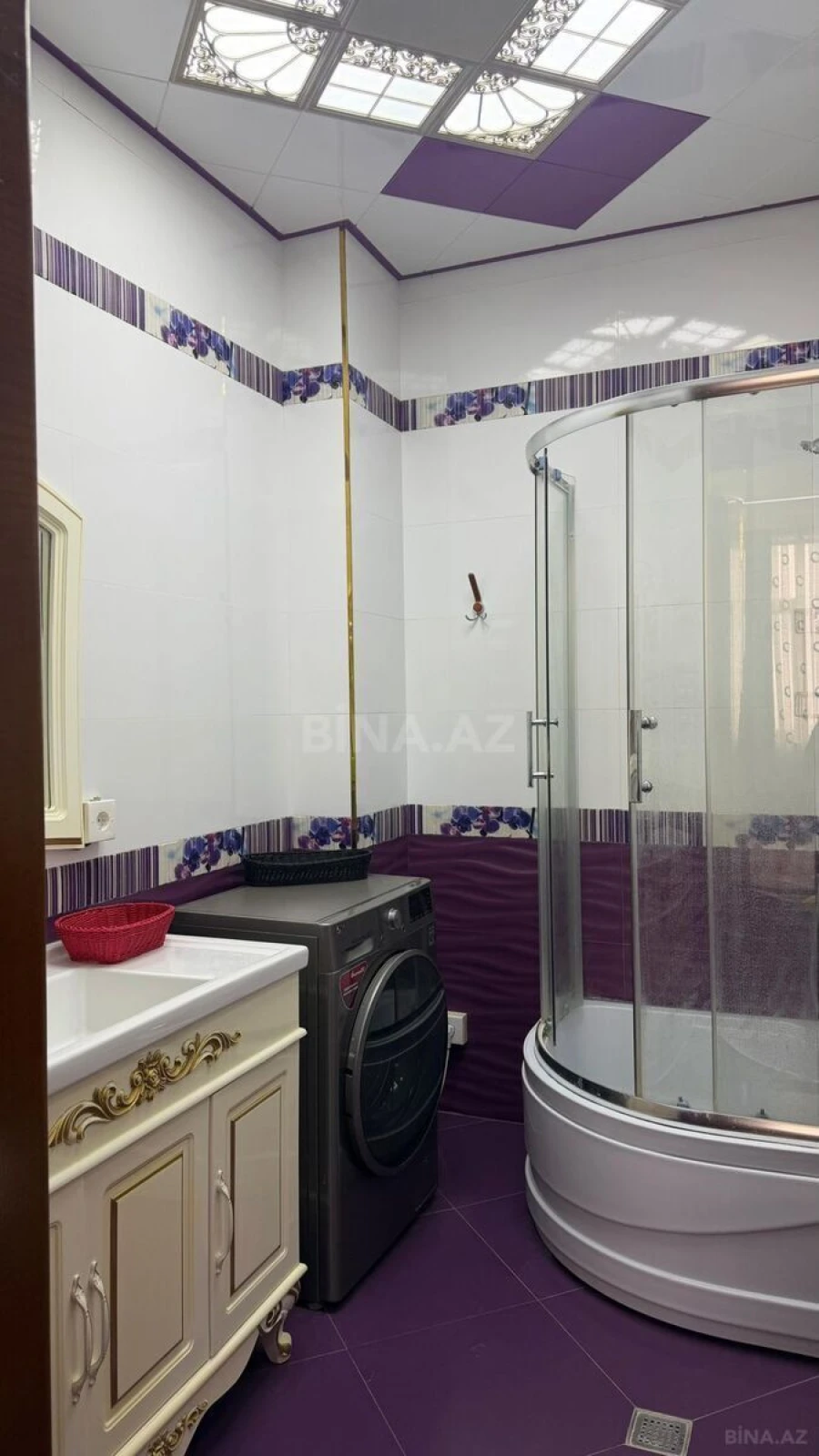 Kirayə verilir 2 otaqlı mənzil 110 m²