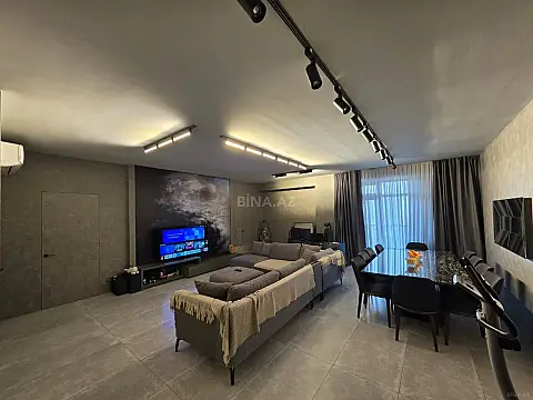 Satılır 3 otaqlı mənzil 145 m²