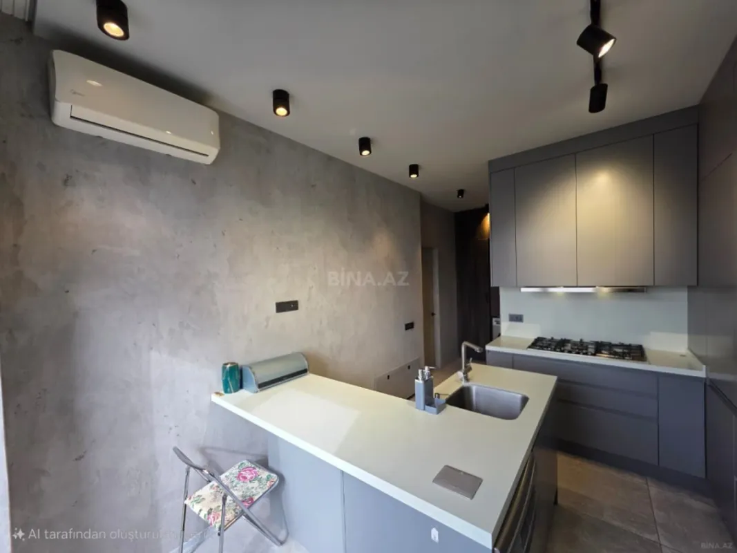 Satılır 3 otaqlı mənzil 145 m²