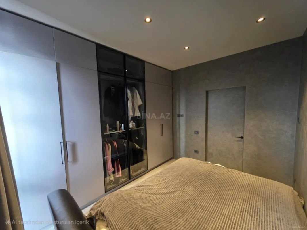 Satılır 3 otaqlı mənzil 145 m²