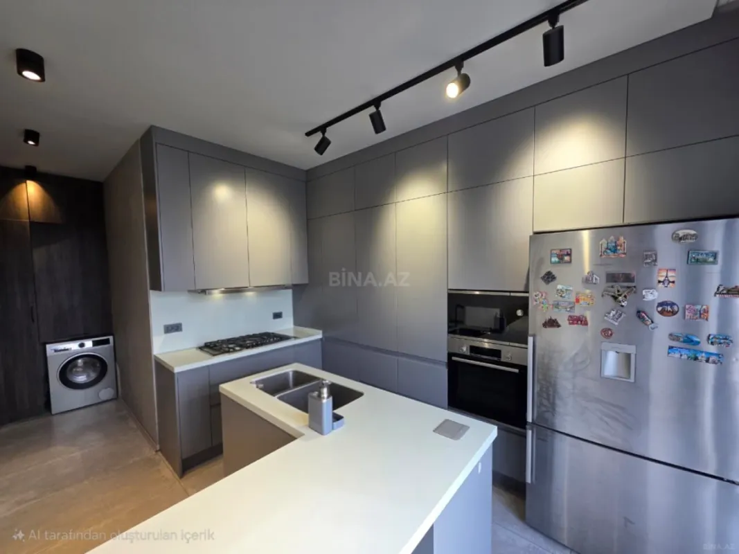 Satılır 3 otaqlı mənzil 145 m²