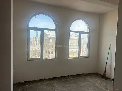 Satılır 3 otaqlı mənzil 103 m²