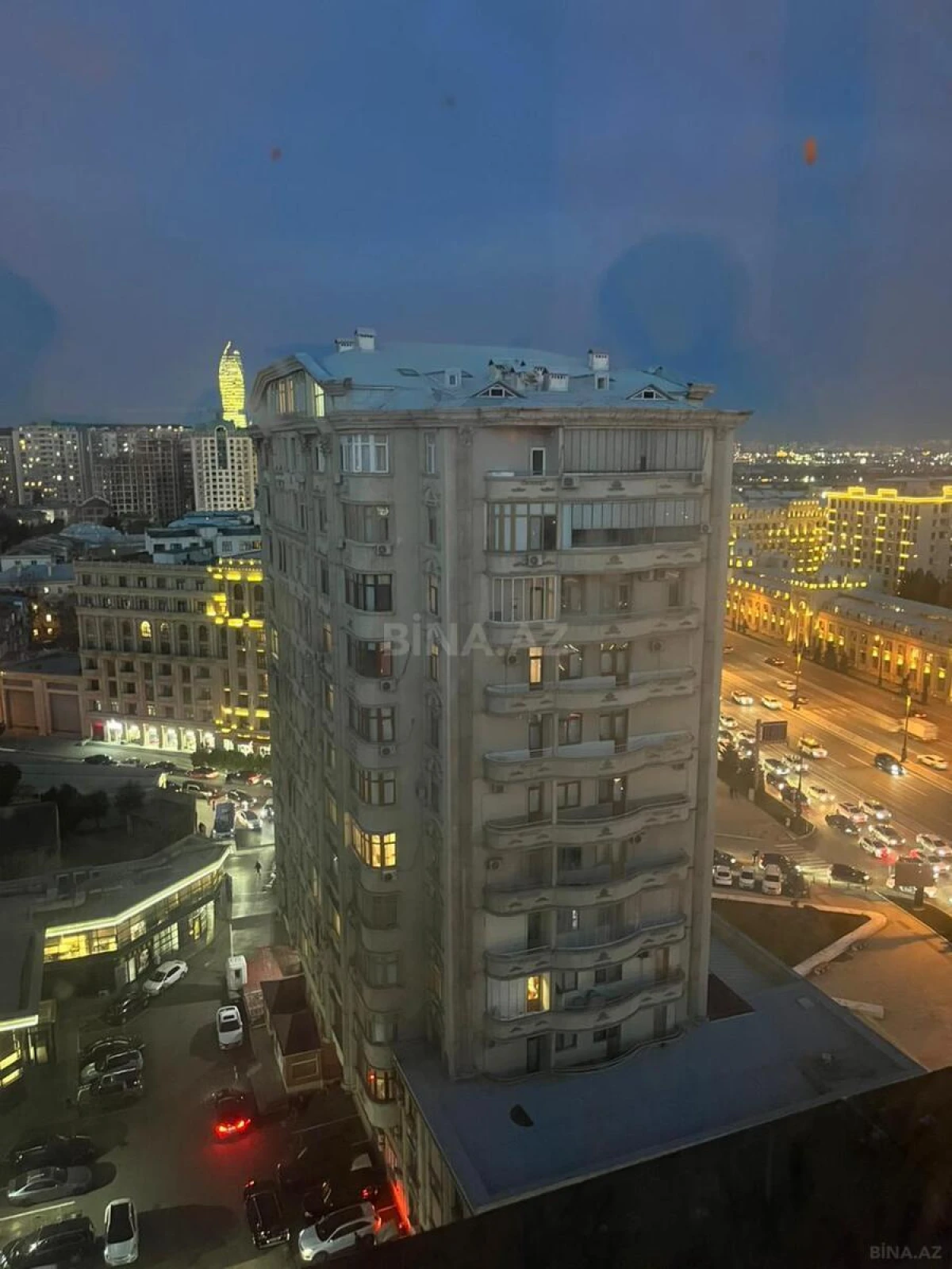 Satılır 3 otaqlı mənzil 103 m²