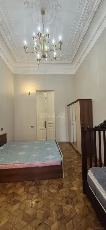Kirayə verilir 2 otaqlı mənzil 60 m²