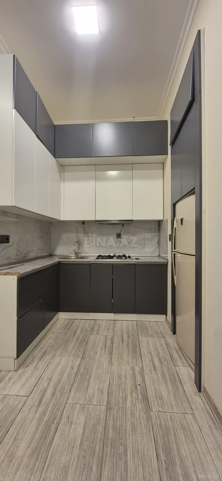 Kirayə verilir 2 otaqlı mənzil 60 m²
