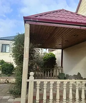Satılır 7 otaqlı həyət evi 230 m²