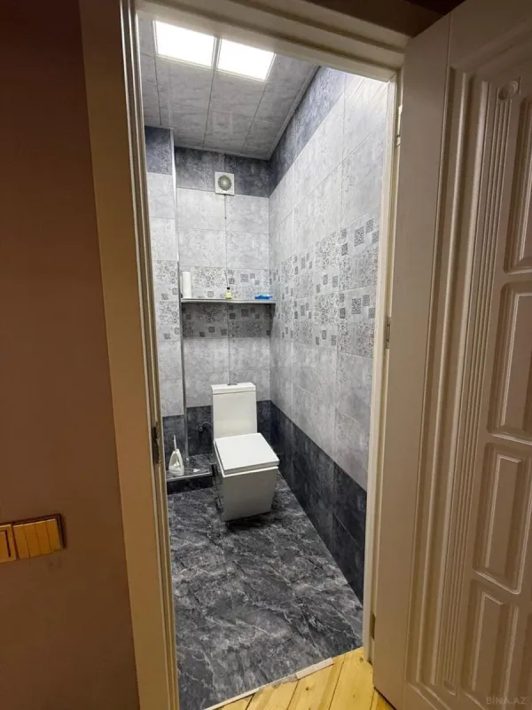Kirayə verilir 2 otaqlı mənzil 85 m²
