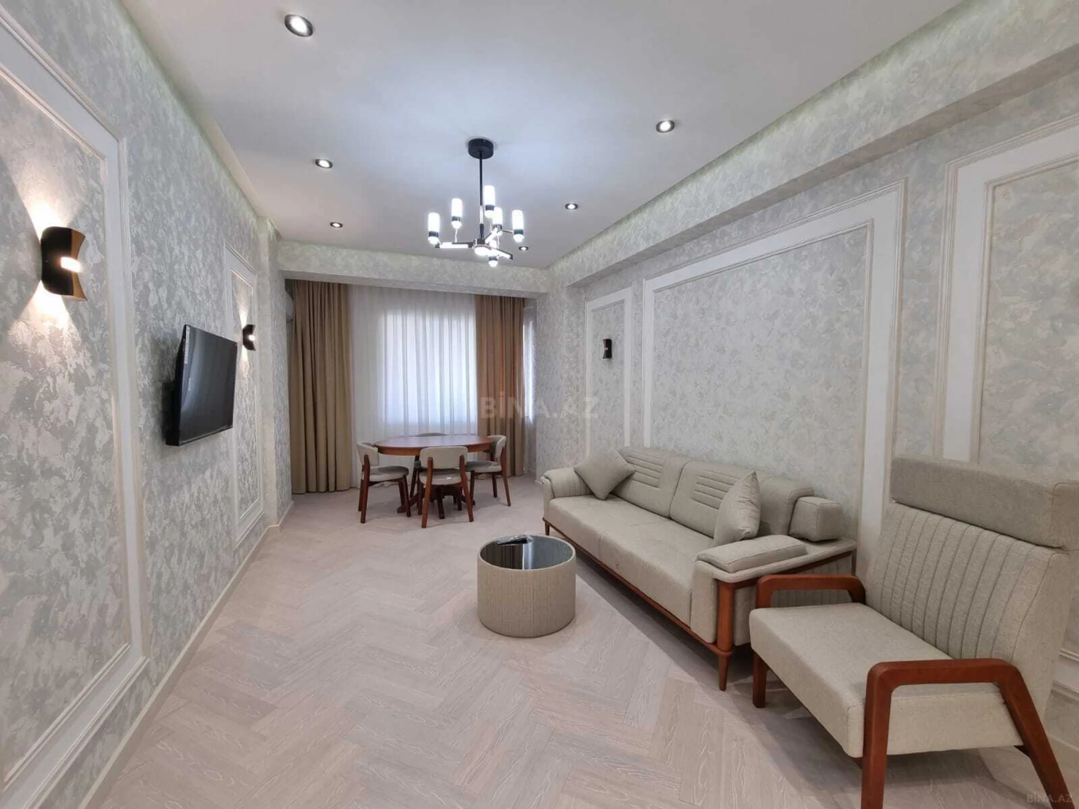 Kirayə verilir 2 otaqlı mənzil 70 m²