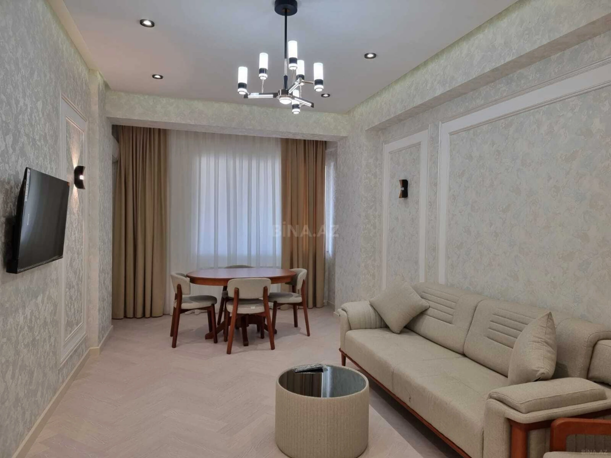 Kirayə verilir 2 otaqlı mənzil 70 m²