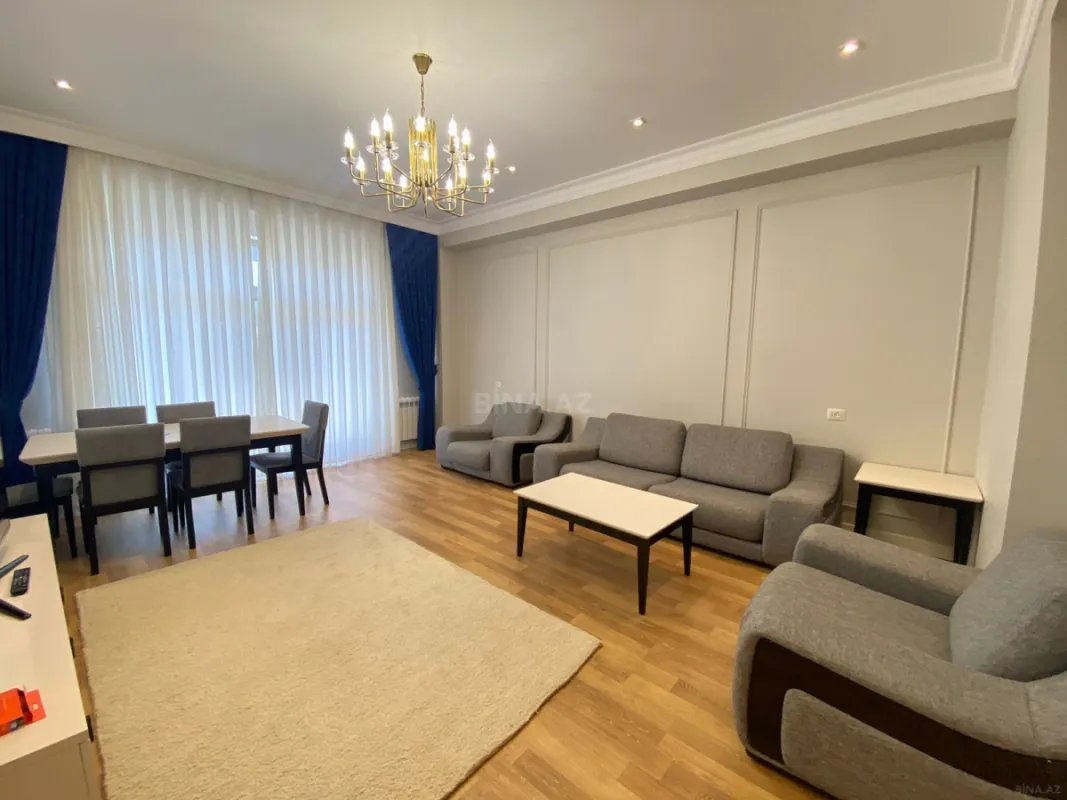 Kirayə verilir 4 otaqlı mənzil 200 m²