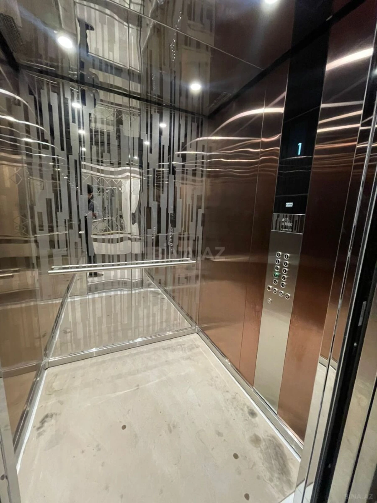 Kirayə verilir 2 otaqlı mənzil 95 m²