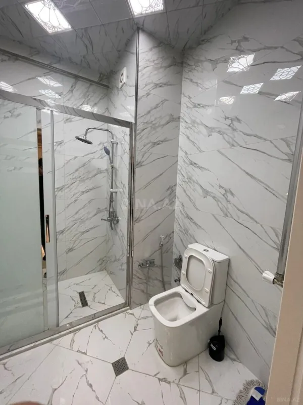 Kirayə verilir 2 otaqlı mənzil 95 m²