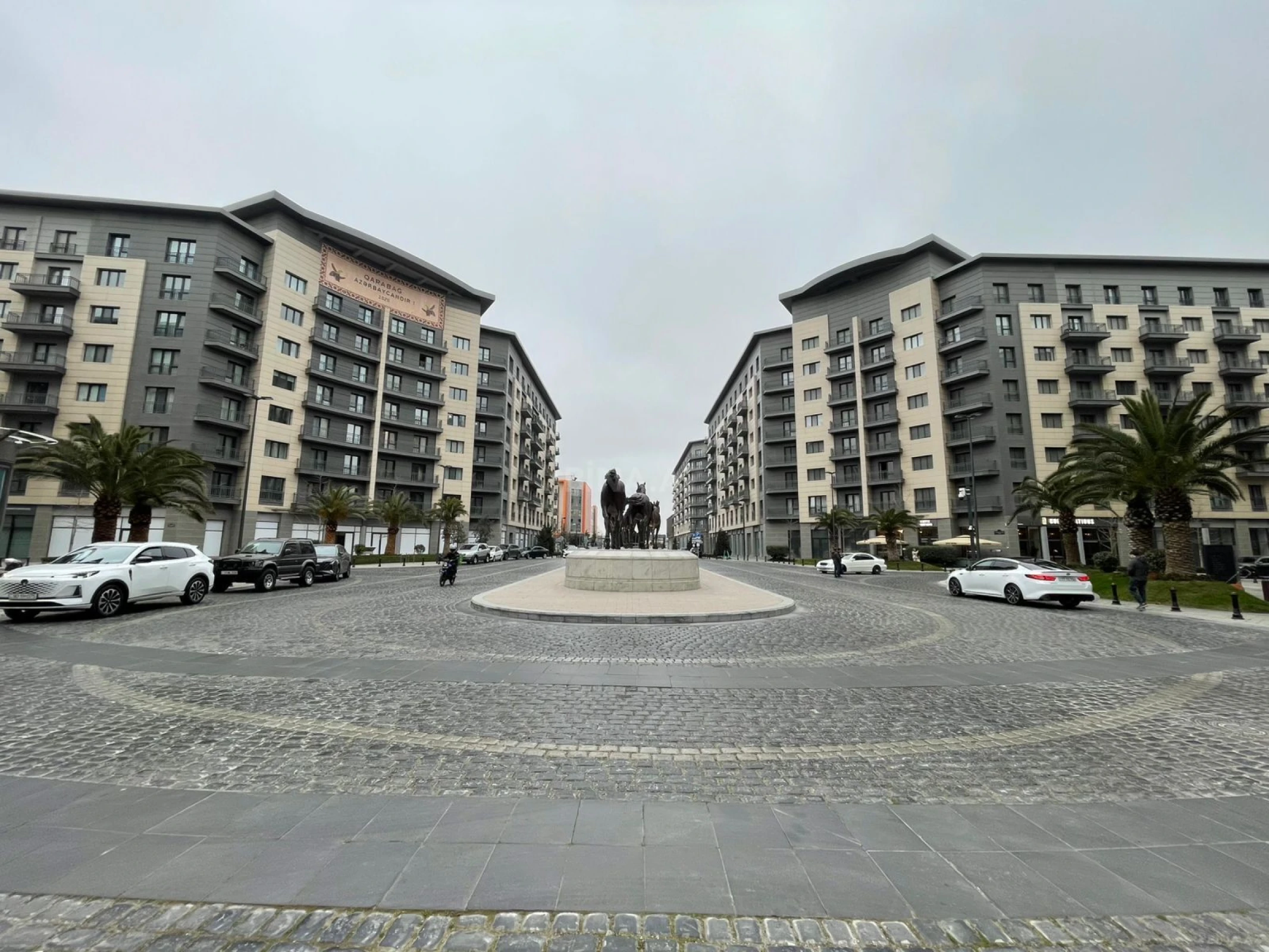 Kirayə verilir 2 otaqlı mənzil 95 m²