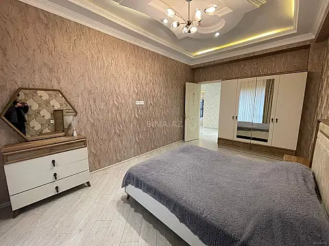 Kirayə verilir 2 otaqlı mənzil 95 m²