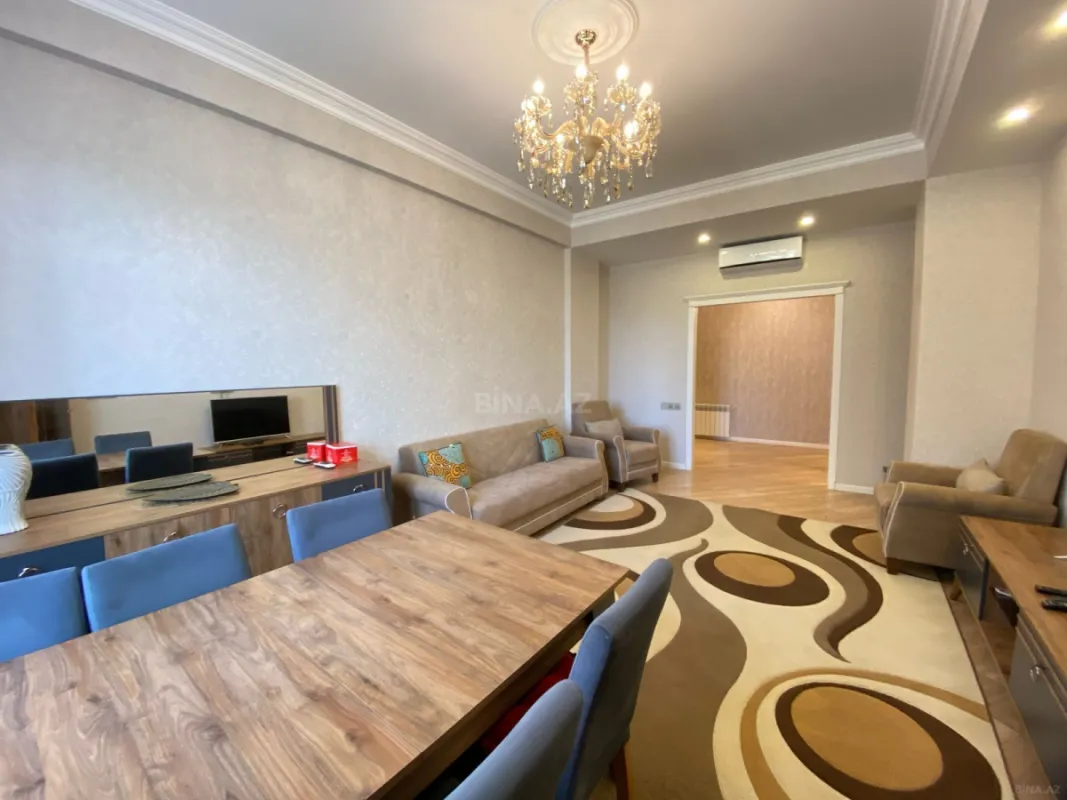 Kirayə verilir 2 otaqlı mənzil 90 m²