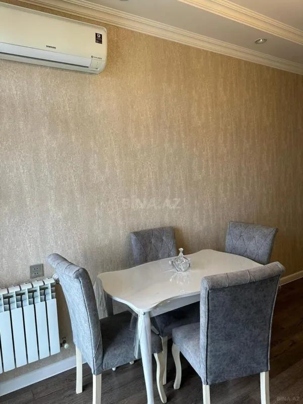 Kirayə verilir 3 otaqlı mənzil 150 m²