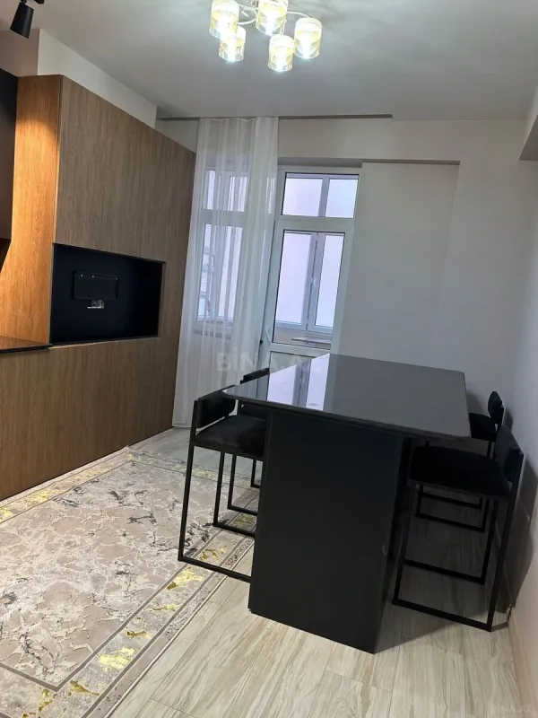 Satılır 3 otaqlı mənzil 113 m²