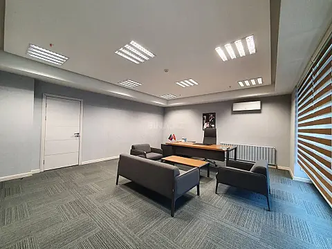 Kirayə verilir 5 otaqlı ofis 236 m²