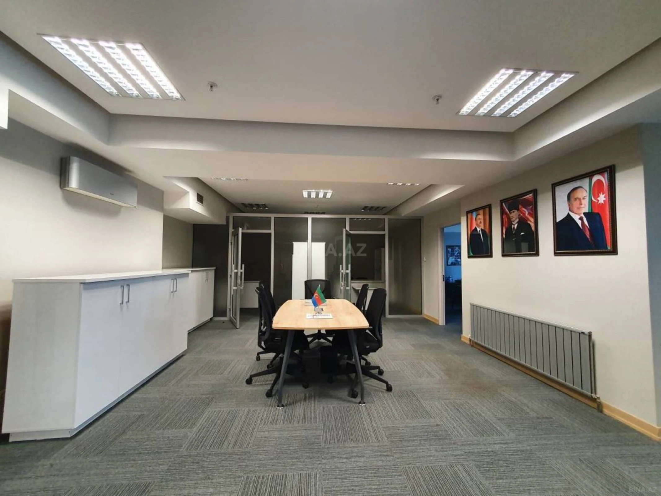 Kirayə verilir 5 otaqlı ofis 236 m²