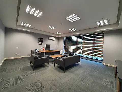 Kirayə verilir 5 otaqlı ofis 236 m²