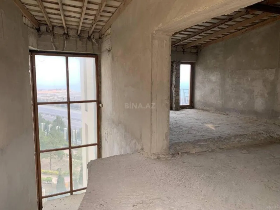 Satılır 10 otaqlı həyət evi 500 m²