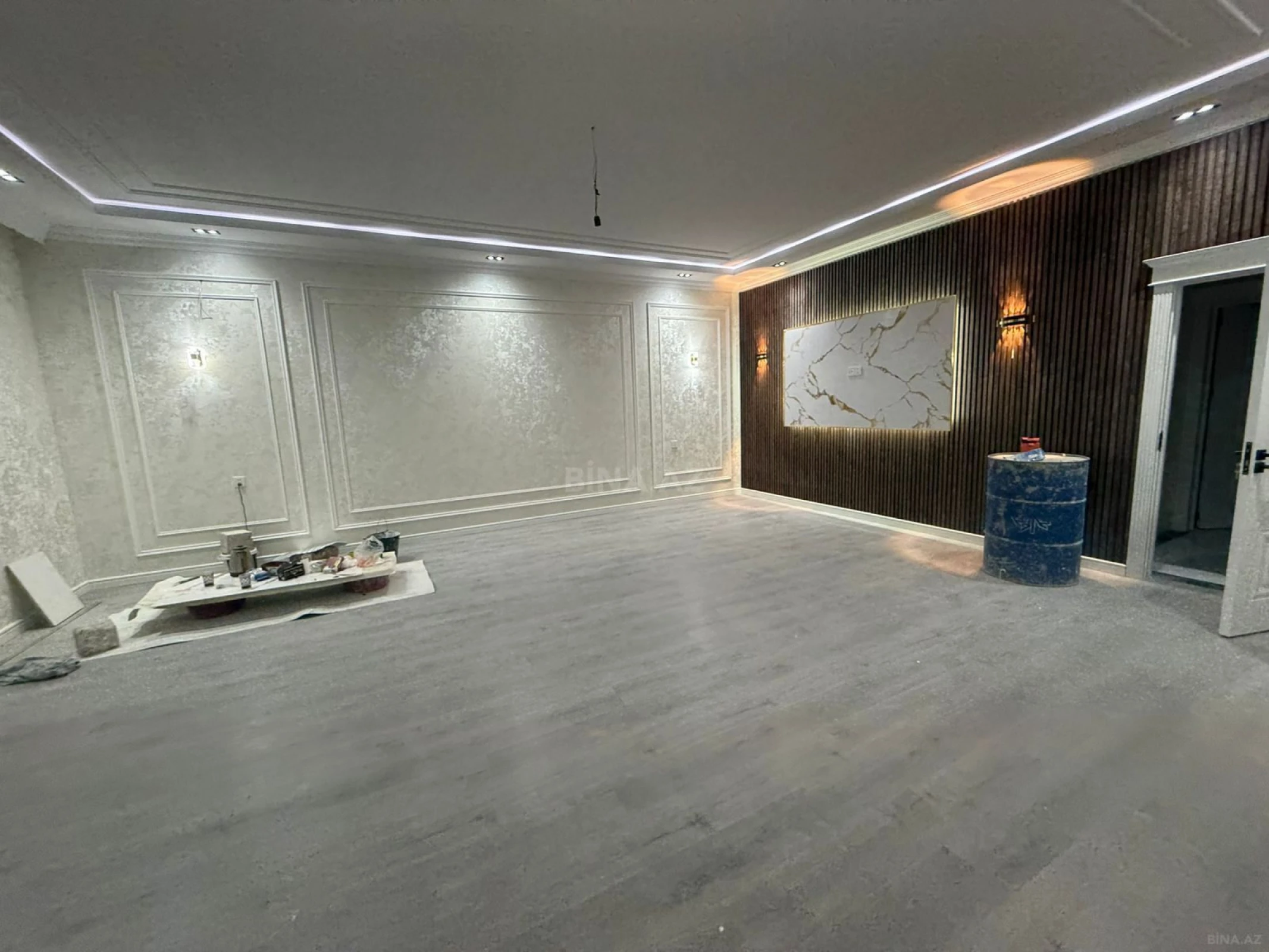 Satılır 5 otaqlı həyət evi 240 m²