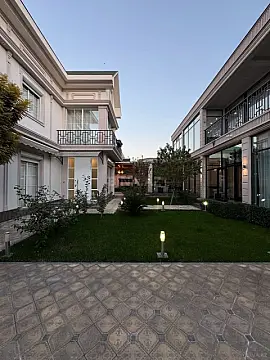 Kirayə verilir 6 otaqlı həyət evi 400 m²