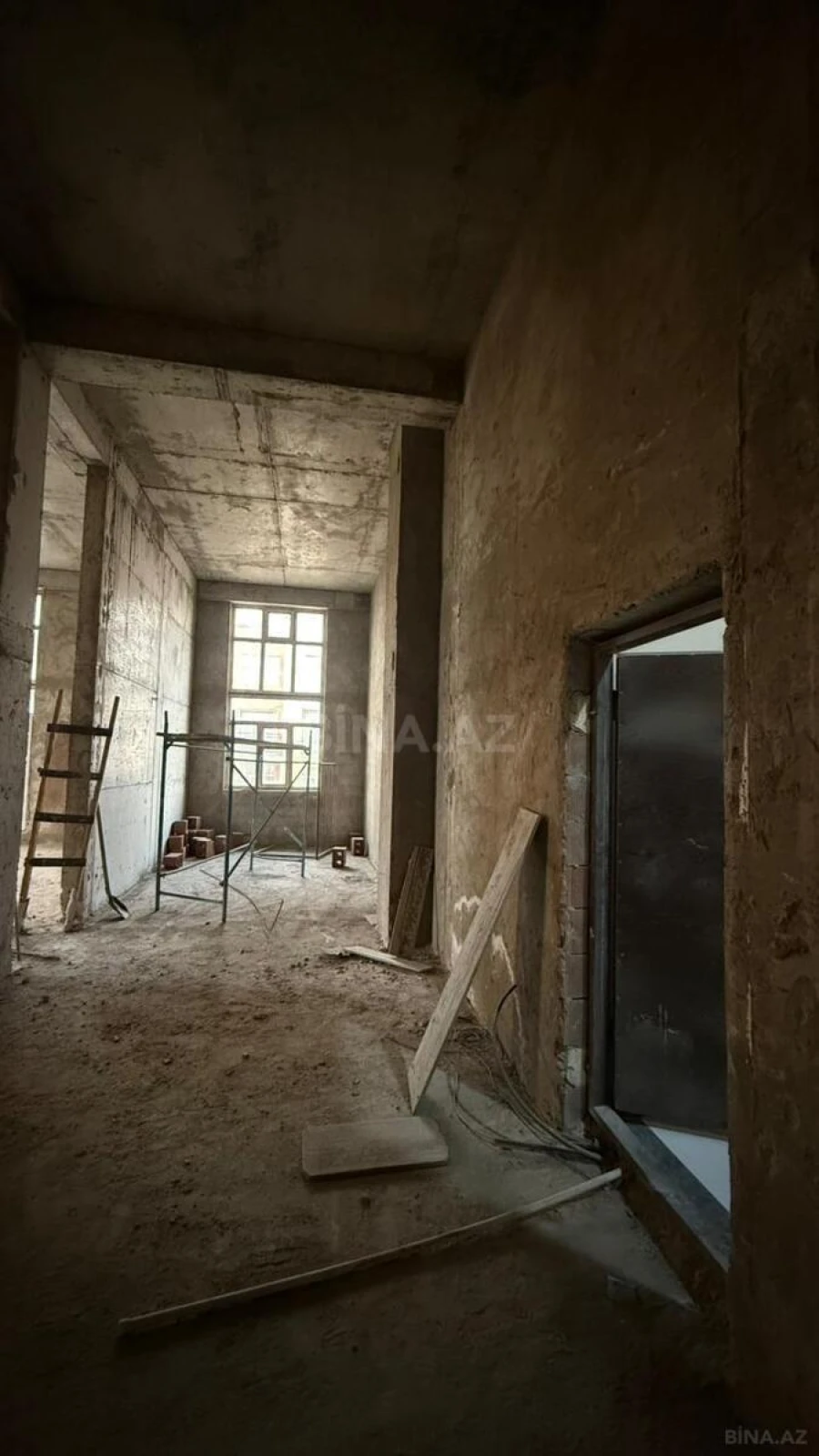 Satılır 3 otaqlı mənzil 103 m²