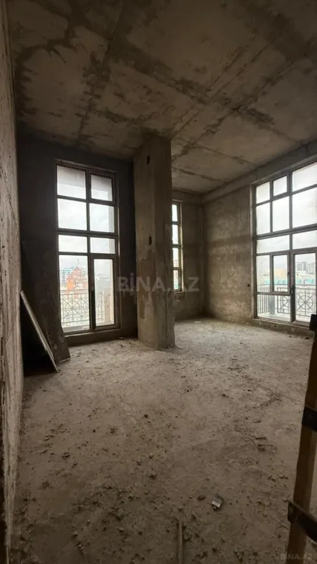 Satılır 3 otaqlı mənzil 103 m²