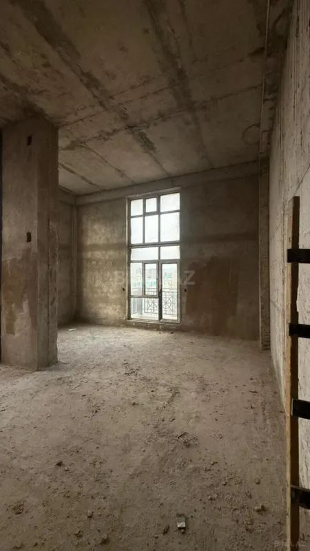 Satılır 3 otaqlı mənzil 103 m²