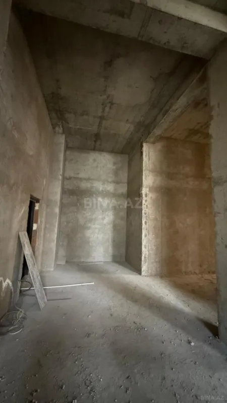 Satılır 3 otaqlı mənzil 103 m²