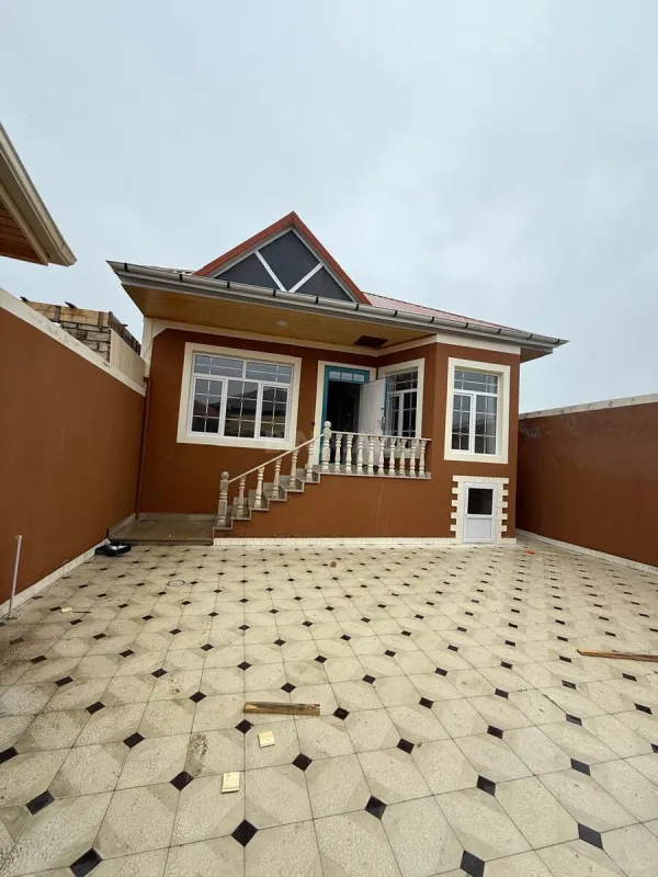 Satılır 3 otaqlı həyət evi 100 m²
