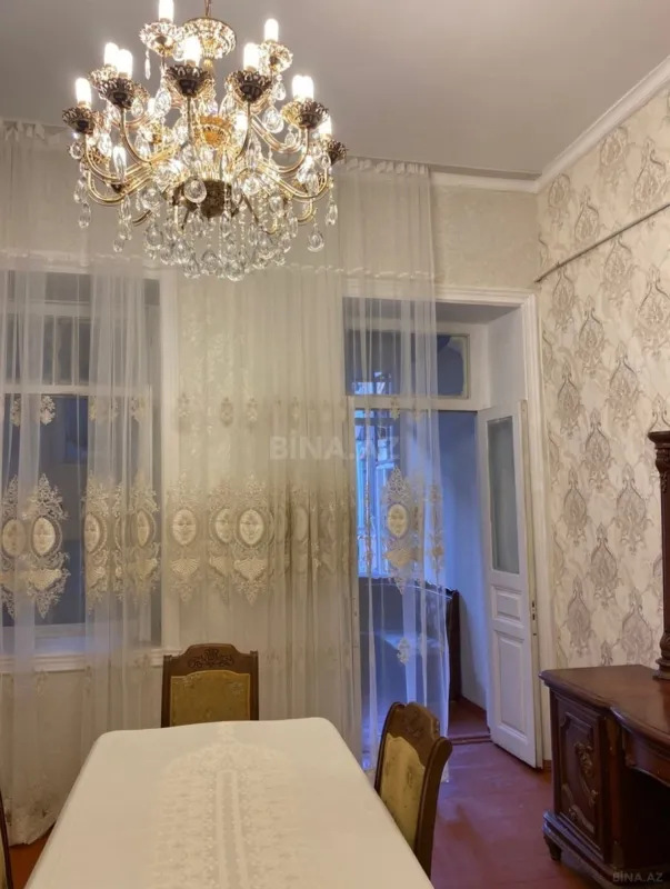 Satılır 1 otaqlı mənzil 40 m²