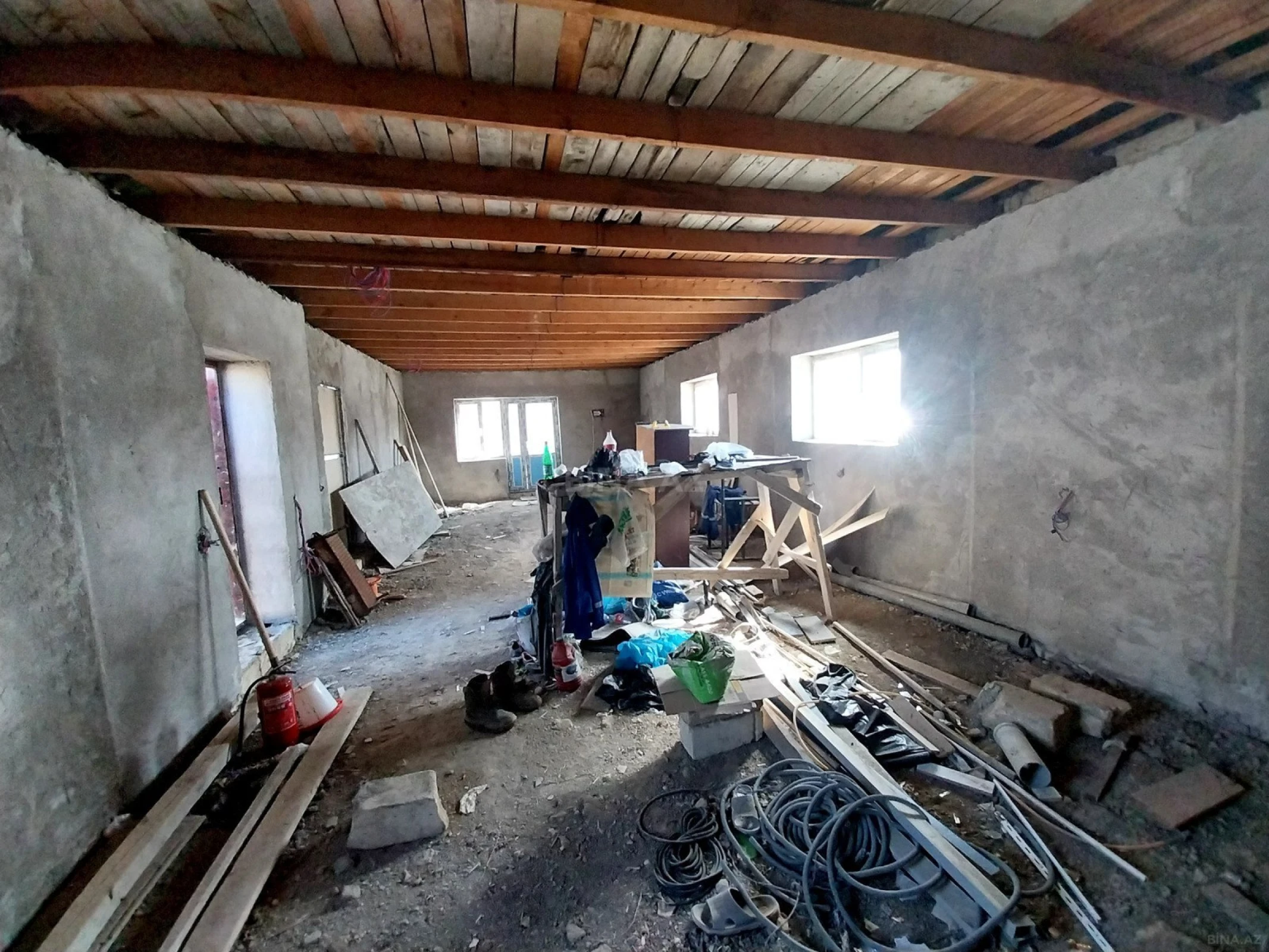 Satılır obyekt 162 m²