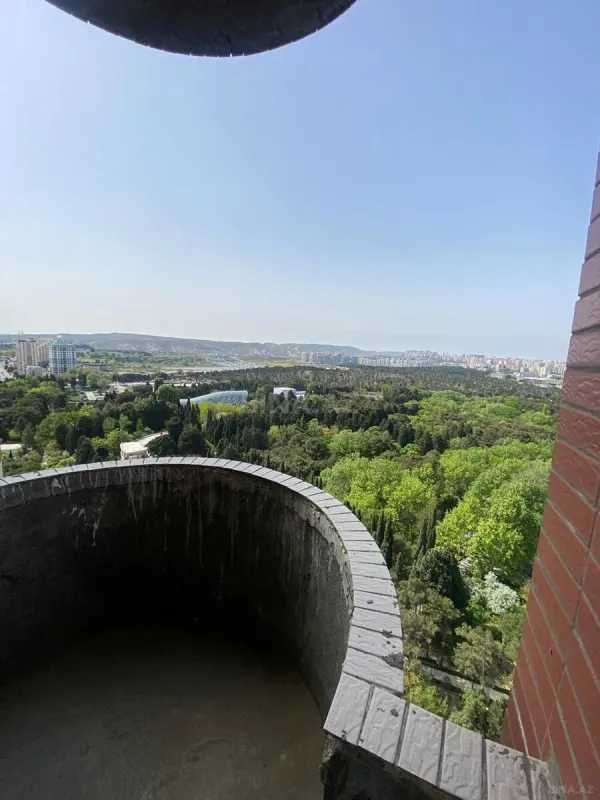 Satılır 3 otaqlı mənzil 138 m²