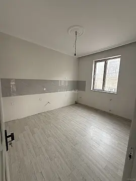 Satılır 4 otaqlı həyət evi 215 m²