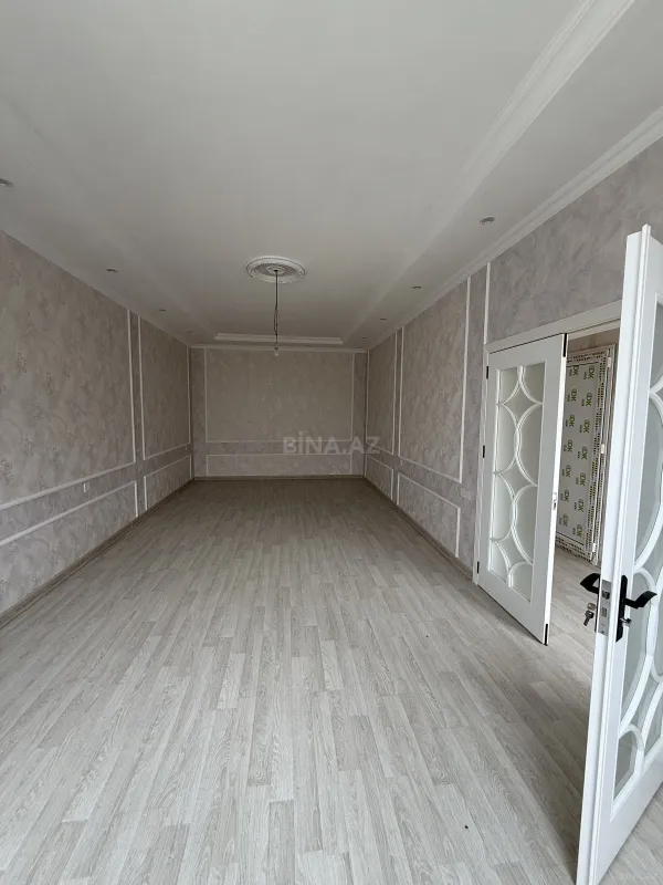 Satılır 4 otaqlı həyət evi 215 m²