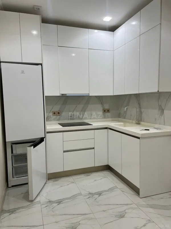 Kirayə verilir 2 otaqlı mənzil 60 m²