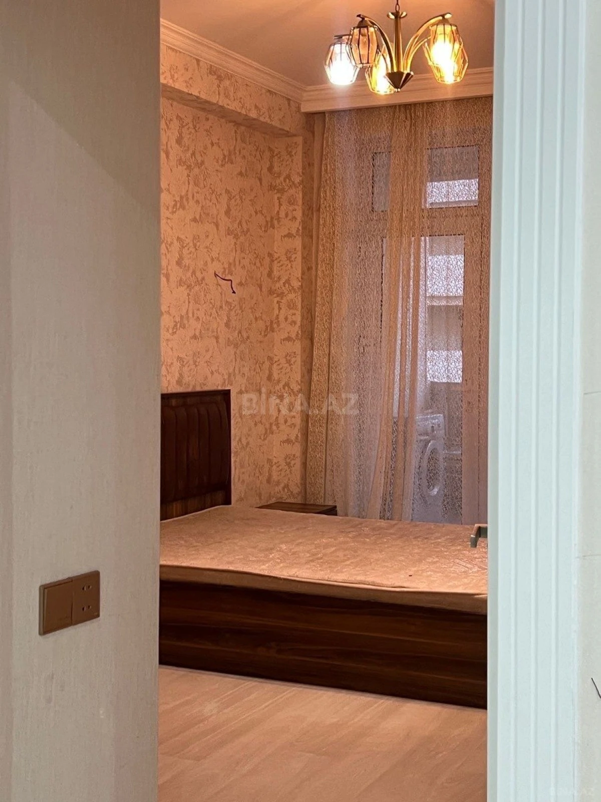 Kirayə verilir 2 otaqlı mənzil 60 m²