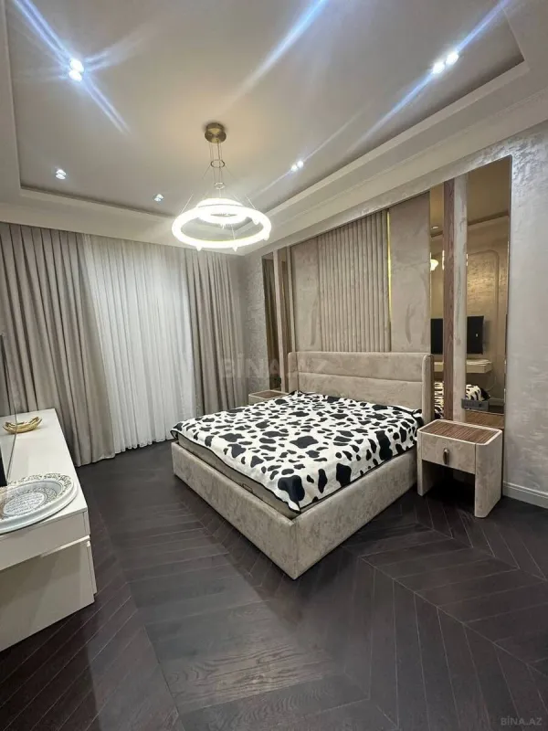 Kirayə verilir 3 otaqlı mənzil 180 m²