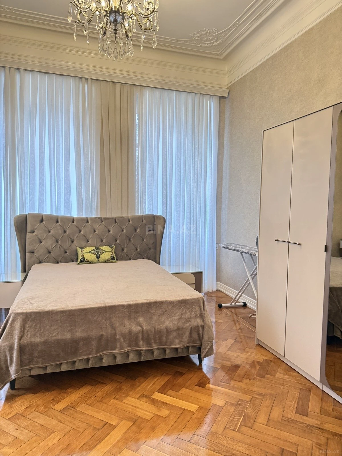 Kirayə verilir 2 otaqlı mənzil 80 m²