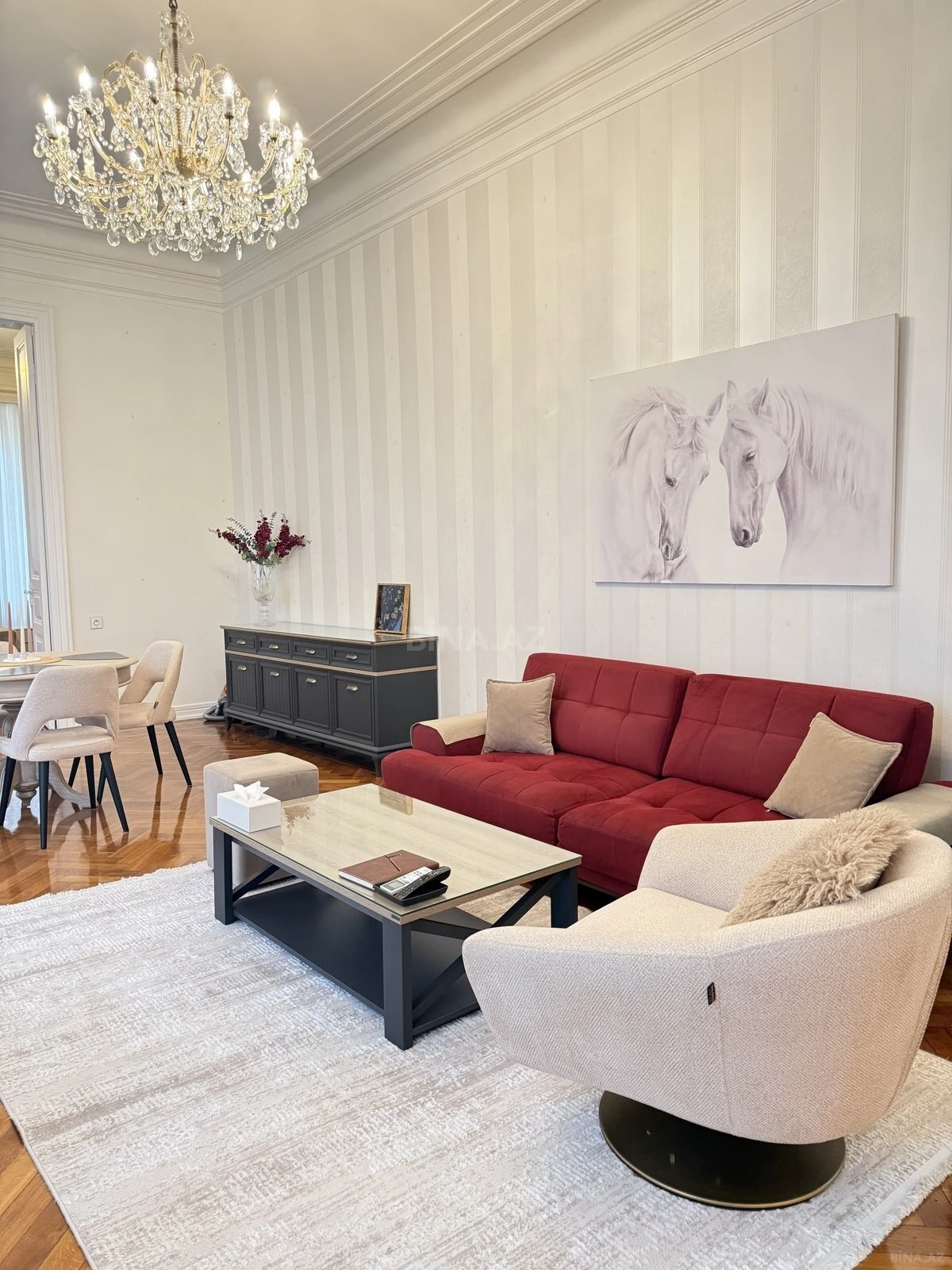 Kirayə verilir 2 otaqlı mənzil 80 m²