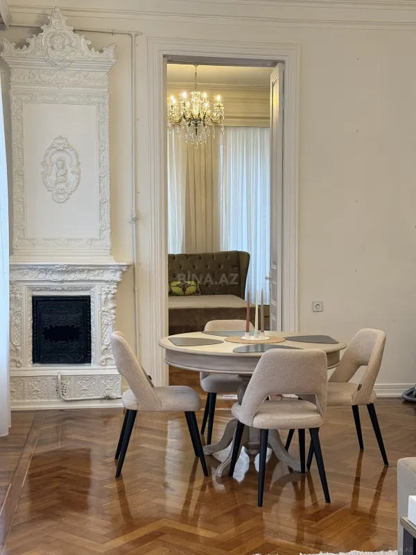 Kirayə verilir 2 otaqlı mənzil 80 m²