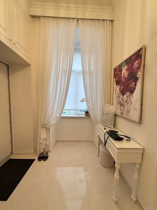 Kirayə verilir 2 otaqlı mənzil 80 m²