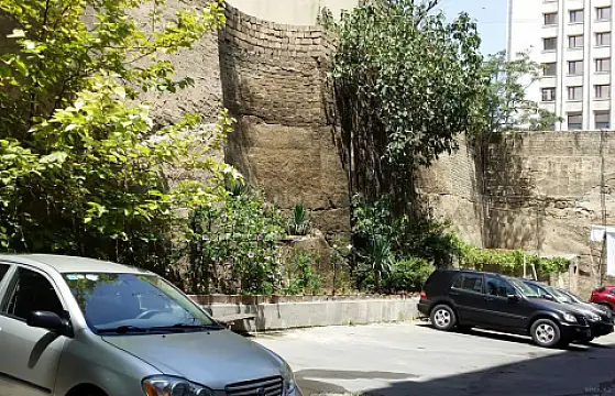 Kirayə verilir obyekt 65 m²