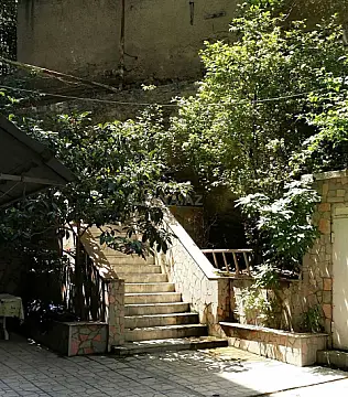 Kirayə verilir obyekt 65 m²